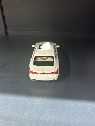 Avtomobil modelləri: Leksus sedan modelinin metal die-cast oyuncaq maketi - Korpus: metal — 5