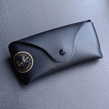 Футляры для очков: Продается оригинальный чехол от очков Ray-Ban изготовленный Luxottica! at lalafo.kg Футляры для очков: Продается оригинальный чехол от очков Ray-Ban изготовленный Luxottica!
