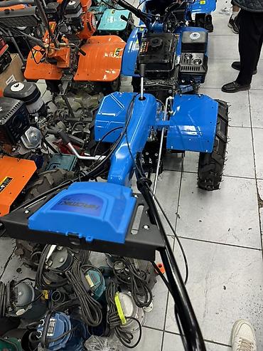 орудие: Мотоблок Hiromiki MQ170-4-3SX (Blue) - Двигатель: бензиновый 170F - — 4