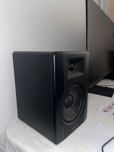 студийные мониторы behringer truth b2031a: Черный студийный монитор M-Audio BX5 D3. Оснащен 5-дюймовым