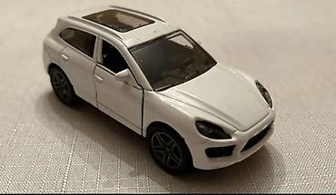 oyuncaq masin type 1 per page 40: Ağ rəngli metal miniatur SUV modeli (oyuncaq maşın) - Korpus: dözümlü — 2