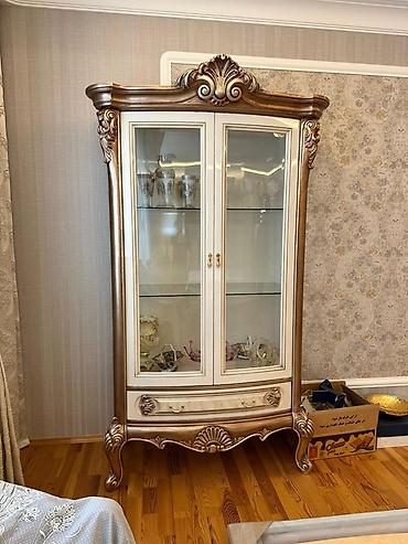 Qonaq otağı dəstləri: İşlənmiş, Masa və oturacaqlar, Divan, Servant, Kredit yoxdur — 4