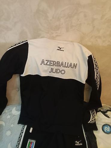 milli geyimler: İdman dəsti, Mizuno — 2