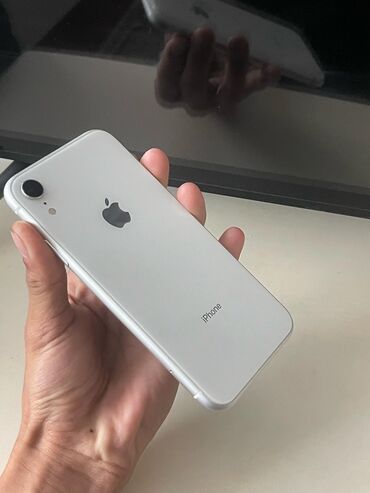 самсунг а 04 с: IPhone Xr, Б/у, 64 ГБ, Белый, Защитное стекло, Чехол, 79 %