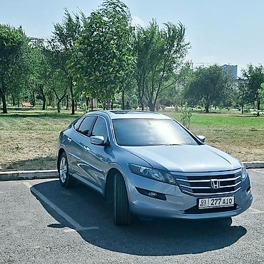 зимнее: Honda Crosstour: 2010 г., 3.5 л, Автомат, Газ, Кроссовер — 5