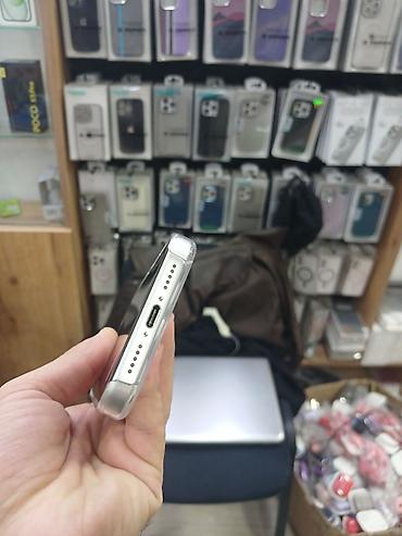 iphone 15 plus: IPhone 17 Pro, Ağ — 8