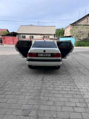 экран на венто: Volkswagen Vento: 1992 г., 1.8 л, Механика, Бензин, Седан