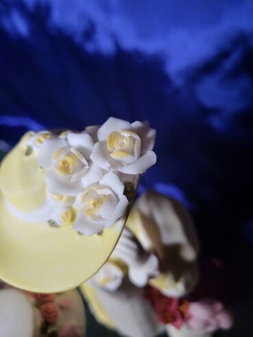 Figure: Figura, bоја - Šareno, Novo — 17