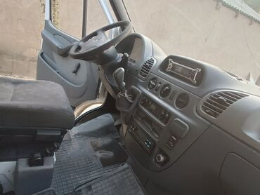 Mercedes-Benz: Mercedes-Benz Спринтер: 2004 г., 2.7 л, Механика, Дизель — 15