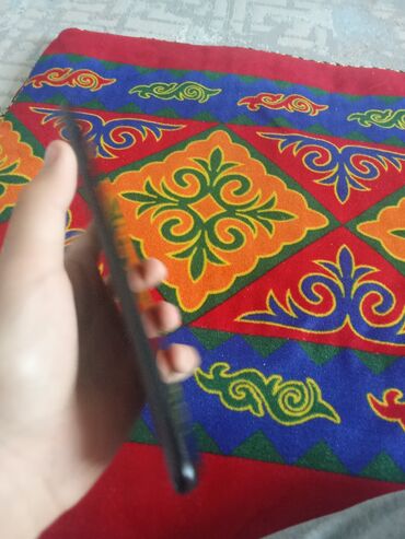 Планшеты: Планшет, Apple, память 64 ГБ, 9" - 10", Wi-Fi, Классический цвет - Серебристый — 9