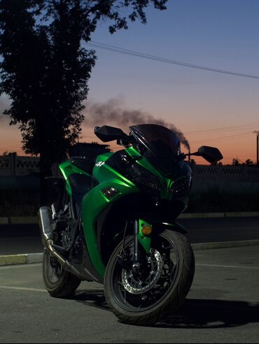 мотоцикл китай: Спортбайк Kawasaki, 300 куб. см, Бензин