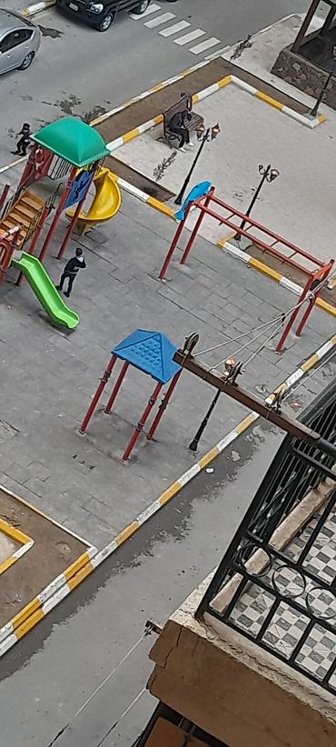 Mənzillər: Yeni yasamal Əsəd Əhmədov küçəsi üzrə yerləşən 22 mərtəbəli binanın 8 — 7