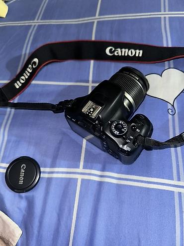 canon 550: Зеркальная камера Canon EOS 550D с комплектным объективом Canon EF‑S — 1