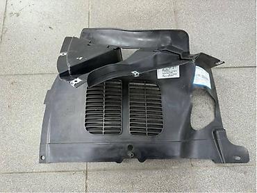 la linea slike: LEVO POTKRILO ZA VOLKSWAGEN PASSAT B8 - 3G0805911C | Parce prednjeg — 1