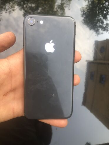 Apple iPhone: IPhone 8, 64 GB, Space Gray, Barmaq izi, Simsiz şarj