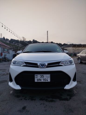 tayota carolla: Toyota Corolla: 1.5 l | 2018 il Universal