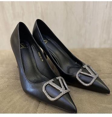 Tuflilər: Valentino markası lux kopya ayaqqabı. İçi ortapedik yumşaq olduğu üçün — 1