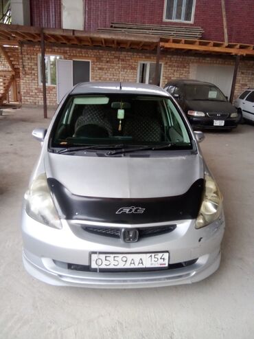 Honda: Honda Fit: 2002 г., 1.3 л, Вариатор, Бензин, Седан