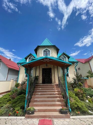 особняк для свадьбы бишкек в Кыргызстан | Посуточная аренда домов: 400 м², 6 комнат, Утепленный, Бронированные двери, Балкон застеклен