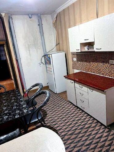 аренда домкрат: 1 комната, Агентство недвижимости, Без подселения, С мебелью частично