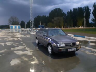 митсубисси кантер: Volkswagen Vento: 1994 г., 1.8 л, Механика, Бензин, Седан