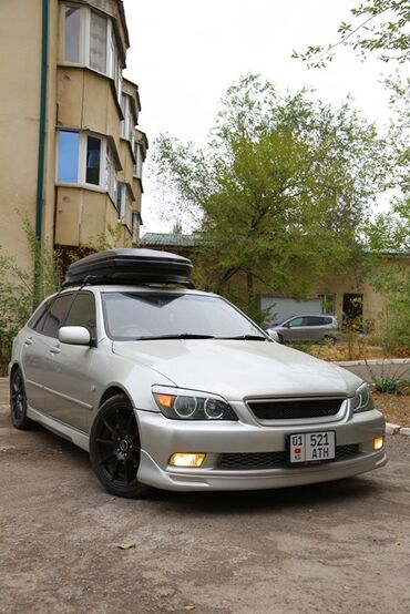 Toyota: Toyota Altezza: 2002 г., 2 л, Автомат, Бензин, Универсал