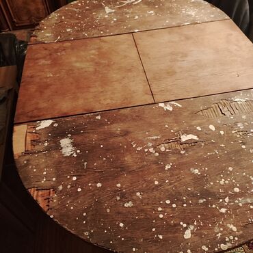 Masalar: Qonaq masası, İşlənmiş, Açılan, Taxta, Yumru masa — 10