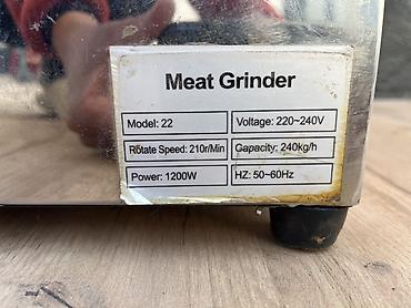 аппарат для смеси: Промышленная мясорубка Meat Grinder, модель 22. Электрическая — 3