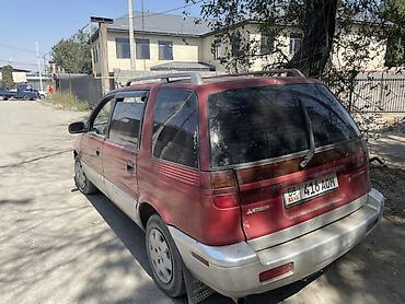 митсубиси space wagon: Mitsubishi Space Wagon: 1994 г., Минивэн — 2