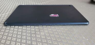 Digər planşetlər: Huawei Matepad T10
islek veziyyetde uzerinde ciziqlar var