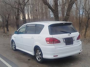 бус делфин: Toyota Ipsum: 2002 г., 2.4 л, Автомат, Бензин, Минивэн — 3