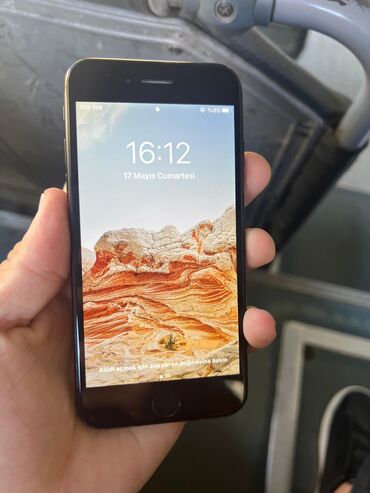 Apple iPhone: IPhone 7, 64 GB, Qara, Zəmanət, Barmaq izi, Simsiz şarj
