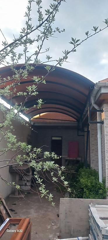 Polikarbonat qapalı darvaza/balkonüstü örtük - Material: qalın lalafo.az -da Polikarbonat qapalı darvaza/balkonüstü örtük - Material: qalın