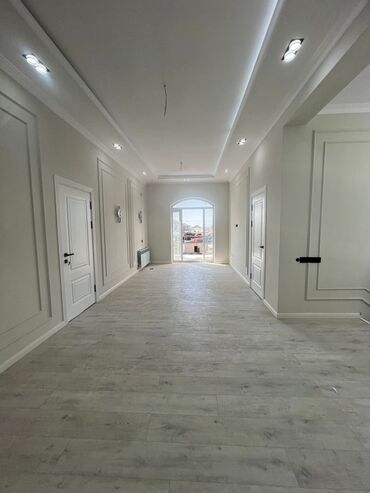 Продажа домов: Дом, 280 м², 7 комнат, Агентство недвижимости — 4