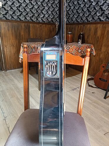 Akustik gitara, Akkord, 6 sim, Yeni, Ünvandan götürmə