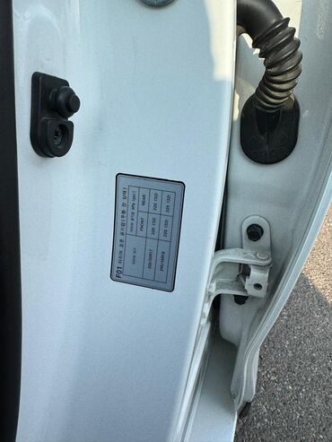 Hyundai: Hyundai Grandeur: 2.2 l | Sedan — 5