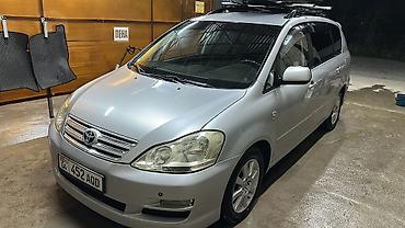 камри 44: Toyota Avensis Verso: 2004 г., Механика, Бензин, Универсал — 1