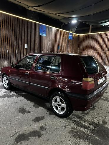 Volkswagen: Volkswagen Golf: 1992 г., 1.8 л, Механика, Бензин, Хэтчбэк — 1