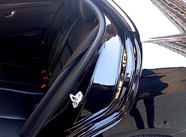 Mercedes-Benz: Mercedes-Benz E-Class sedan - Korpus: Qara rəng, aerodinamik kuzov — 7