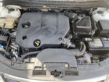 yaponka fere: Hyundai i30 Sport hatchback - Kuzov: 5 qapılı hatchback, ağ rəng — 8