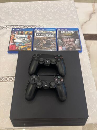 PS4 (Sony Playstation 4): Əla vəziyyətdə PlayStation 4 Pro (1TB) satılır! Oyunlar daxildir:aaaq