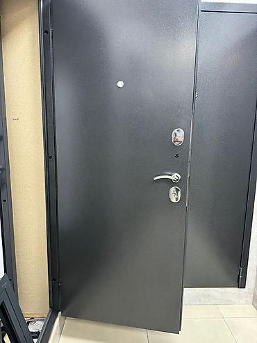 Двери для домов и квартир: Двери для домов и квартир, Металлическая, Одностворчатая, цвет - Черный — 13