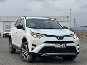 Toyota: Toyota RAV4: 2018 г., 2.5 л, Автомат, Бензин, Кроссовер