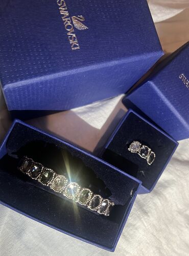 tek qas qizil sirqalar: Swarovski original qolbaq və üzük yenidir qutu və paketində satılır