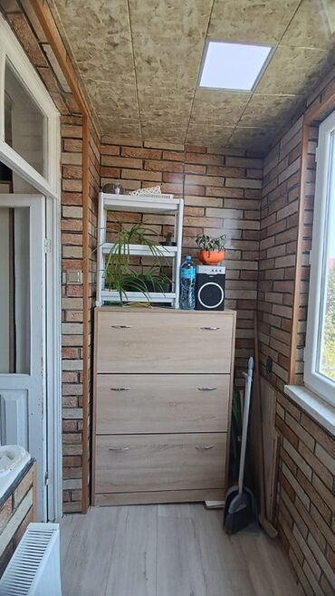 Mətbəx mebeli: Sumqayit şeherinde 2otagli leningtad lahiyeli mənzil satilir.5/4,orta — 1