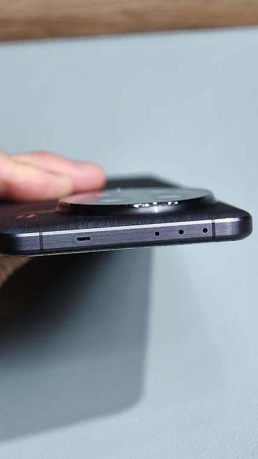 OnePlus: OnePlus 13, Б/у, 256 ГБ, цвет - Черный, 2 SIM — 5