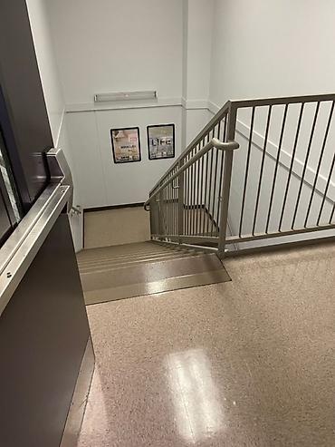 Аренда помещений свободного назначения: Центр Шопокова !!! Общее 280 кв м 9 комнат ! Евроремонт . 2 этажа — 5