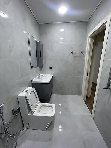 aqdasda ev satisi: 3 otaqlı, Yeni tikili, 94 kv. m — 6
