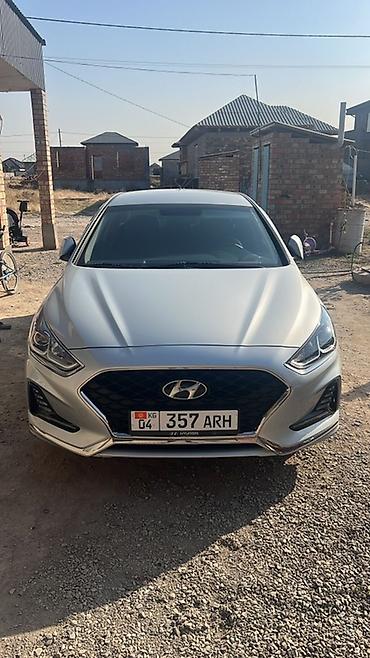 Hyundai Sonata: 2021 г., 2 л, Автомат, Бензин, Седан