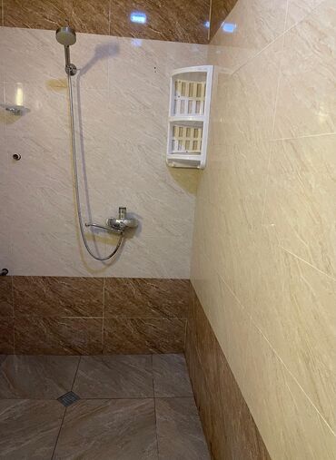 Uzunmüddətli kirayə mənzillər: Kirayə mənzil – Nəsimi rayonu, 4-cü mikrorayon, “Əcəmi” metrosuna — 6